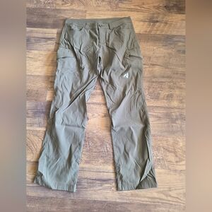 Eddie Bauer Olive Cargo Travel Pants